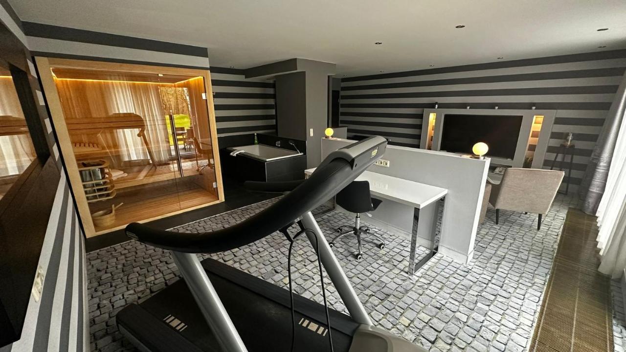 Sl'otel Im Parforcehaus Bernburg